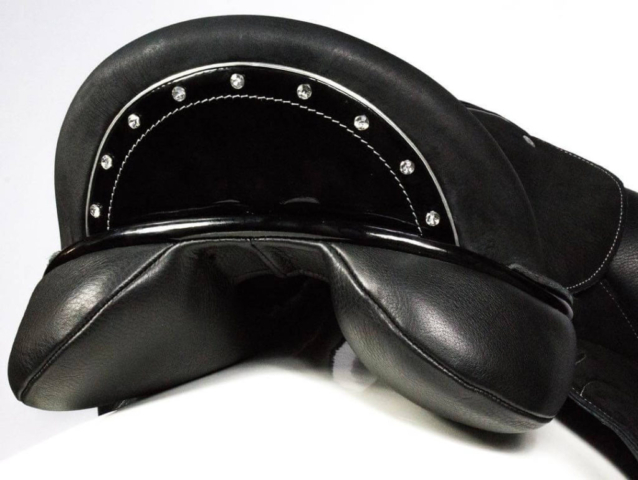 Black patent cantle crystals - Custom Saddlery, Dressage Saddles | Drakesaddlesavvy.com