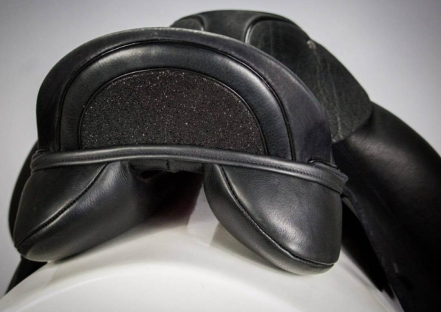 Black swarovski fabric cantle - Custom Saddlery, Dressage Saddles | Drakesaddlesavvy.com